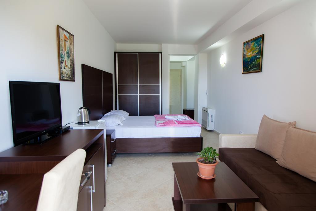 Apartments Art Ulcinj Quarto foto