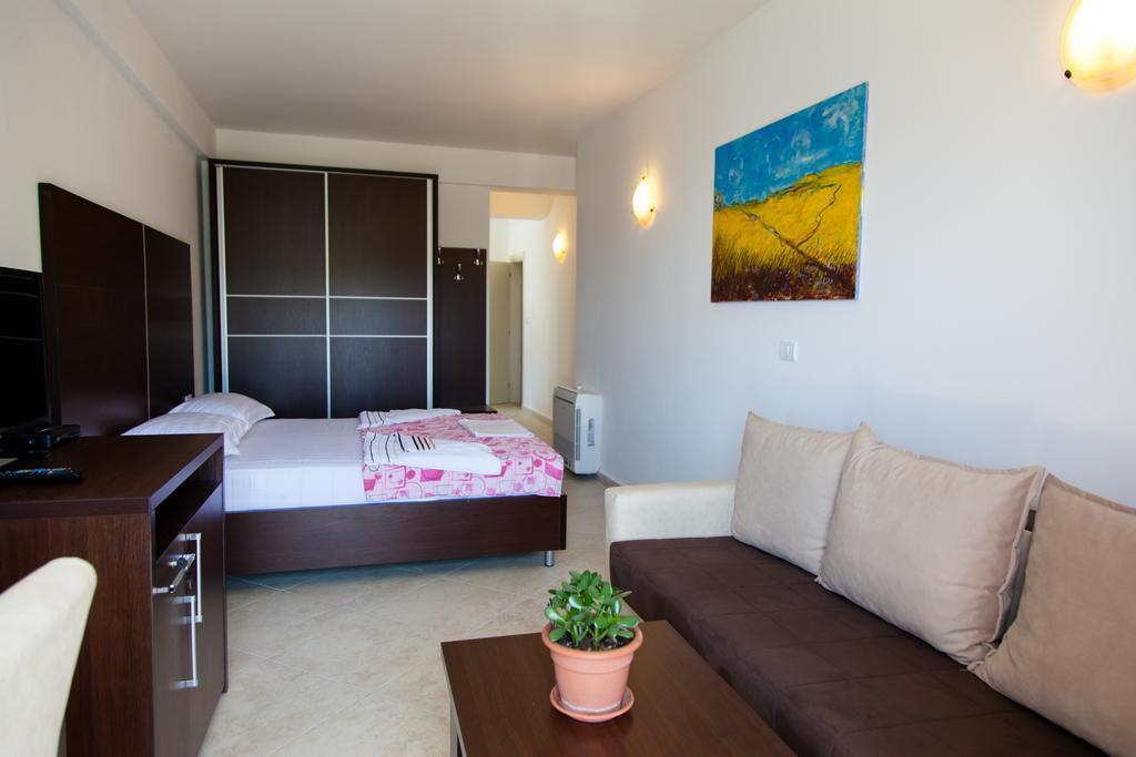 Apartments Art Ulcinj Quarto foto