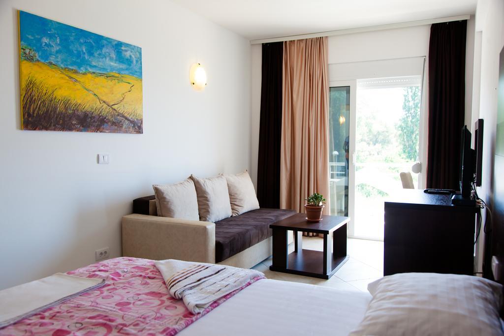 Apartments Art Ulcinj Quarto foto