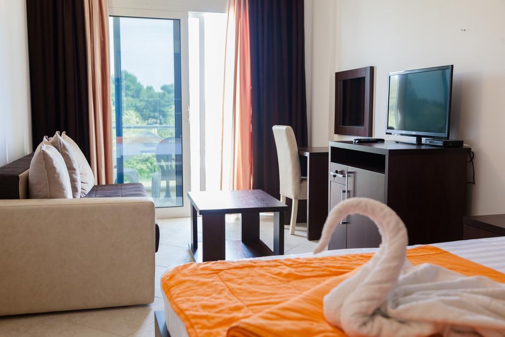 Apartments Art Ulcinj Quarto foto